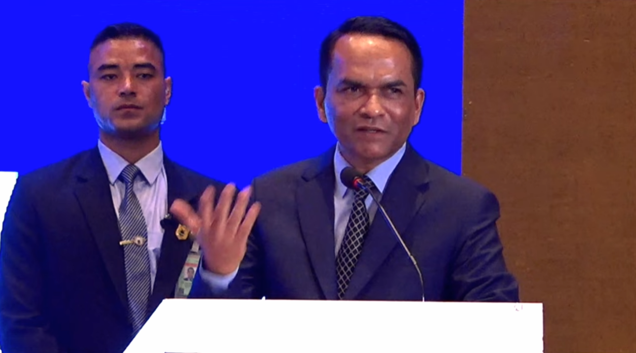 अर्थतन्त्रको सूचक ठिक छन्,अव निजी क्षेत्र र सरकार मिलेर दौडनुपर्ने छ : गभर्नर पौडेल